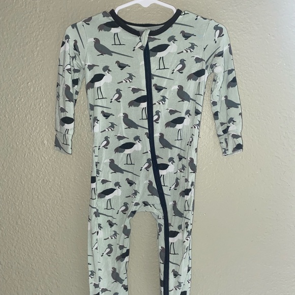 Kickee Romper - Picture 2 of 4